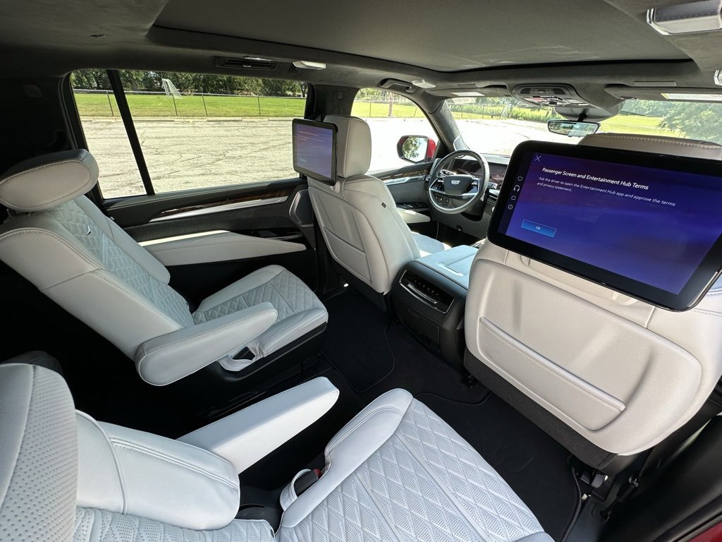New 2026 Cadillac Escalade ESV Platinum Sport image 22