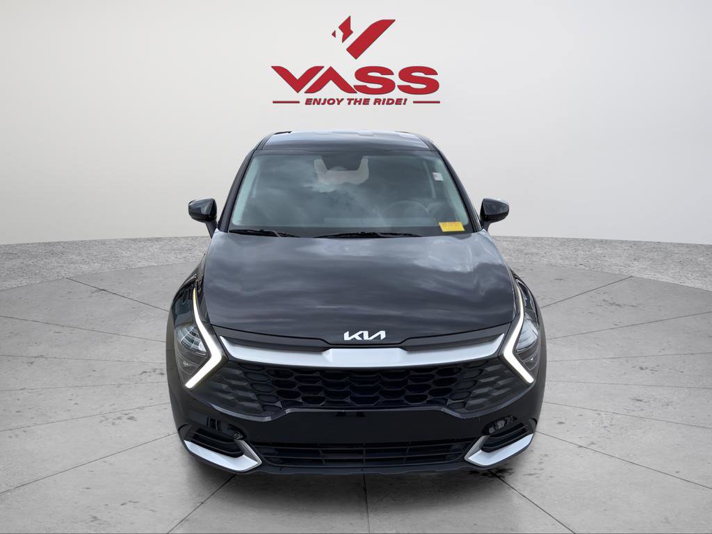 Used 2025 Kia Sportage LX FWD image 8