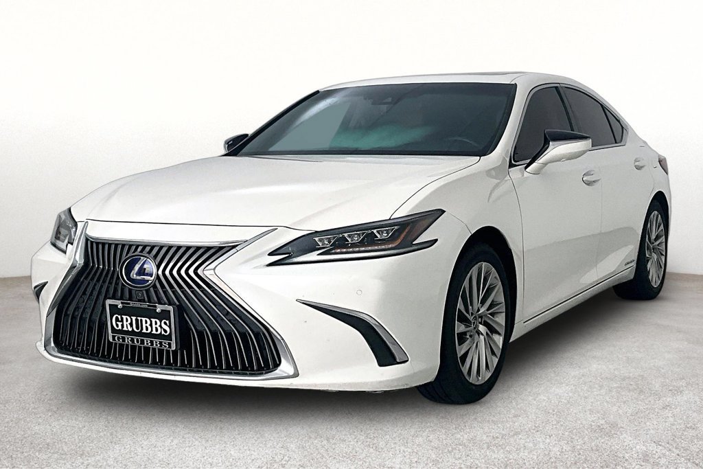Used 2020 Lexus ES 300h Ultra Luxury w/ Accessory Package 2 FWD image 12