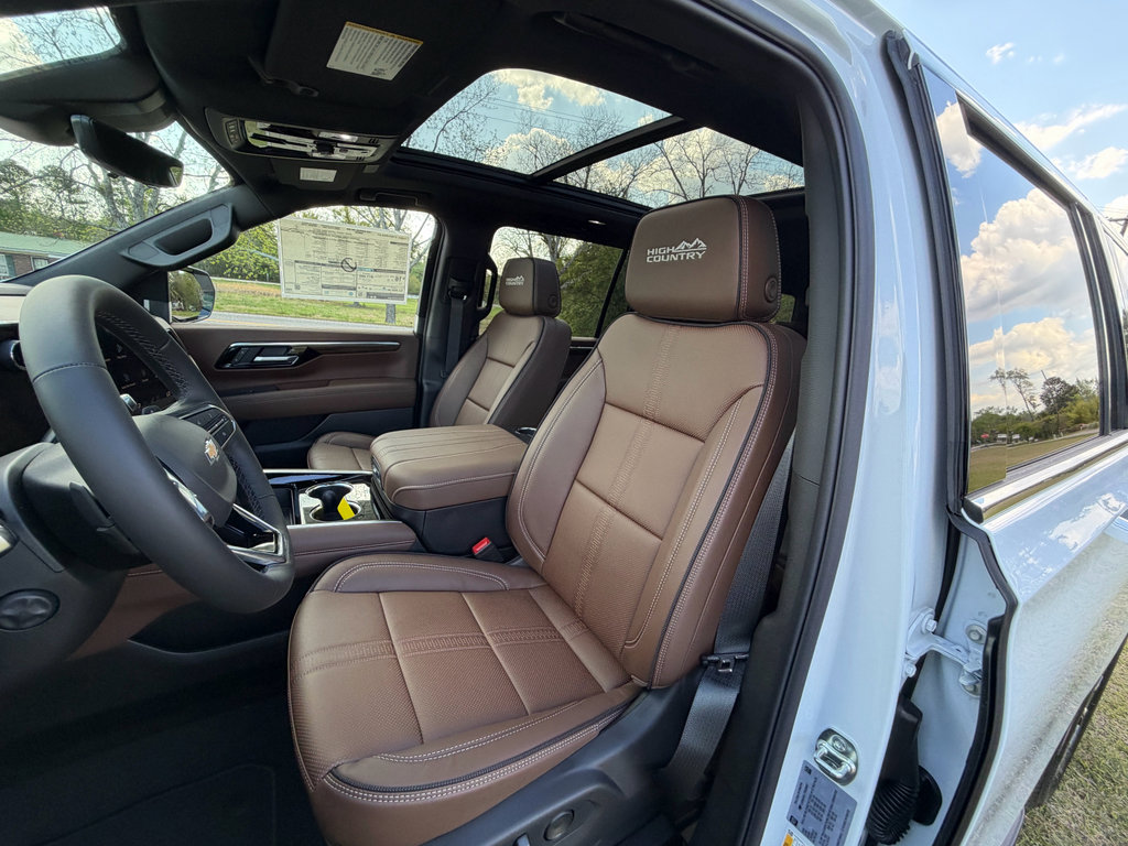 New 2026 Chevrolet Suburban High Country image 24