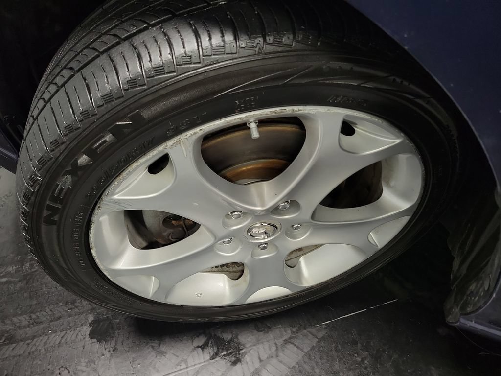 Used 2010 MAZDA MAZDA5 Sport FWD image 12