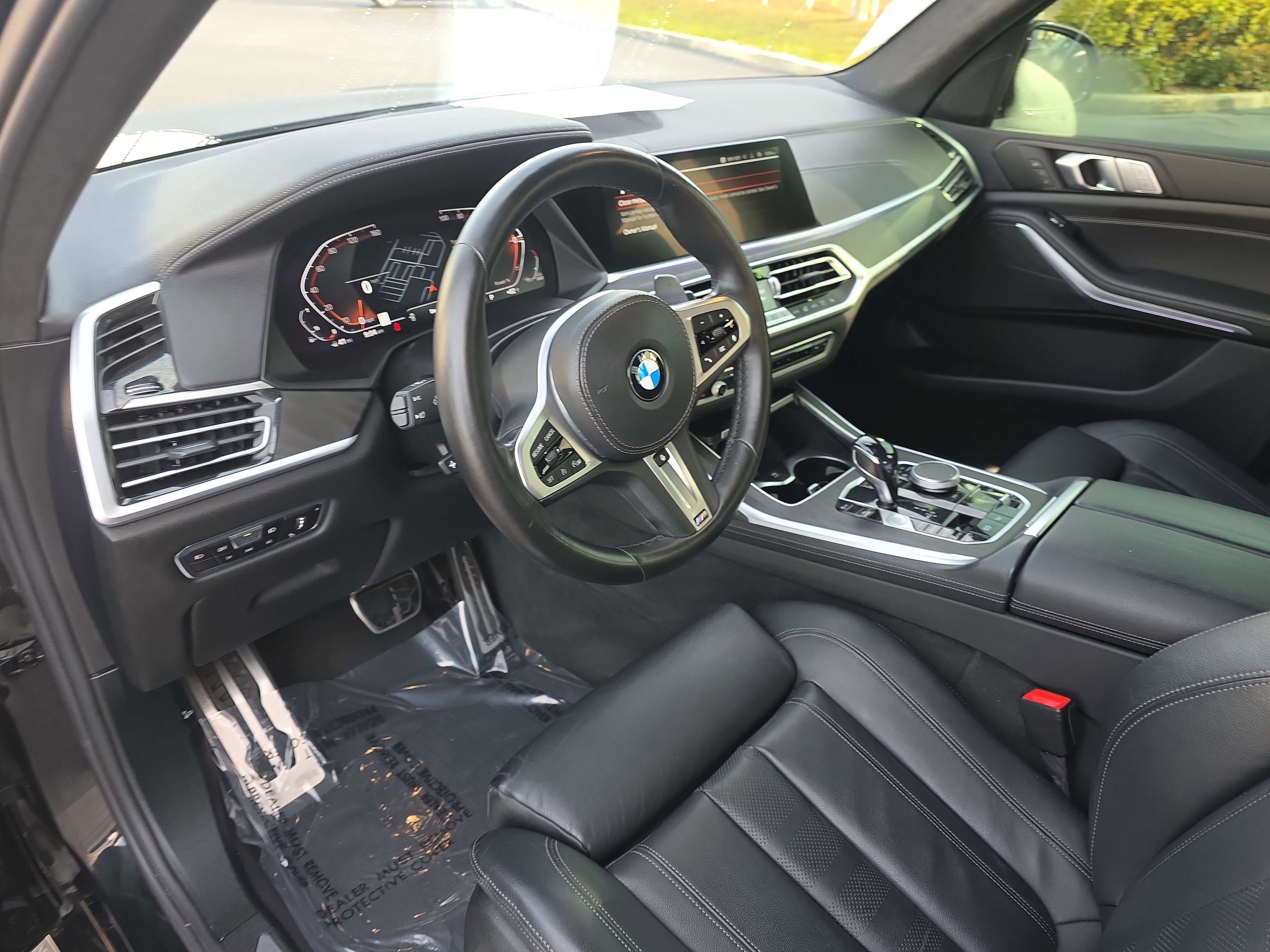 Used 2022 BMW X7 xDrive40i w/ M Sport Package image 24