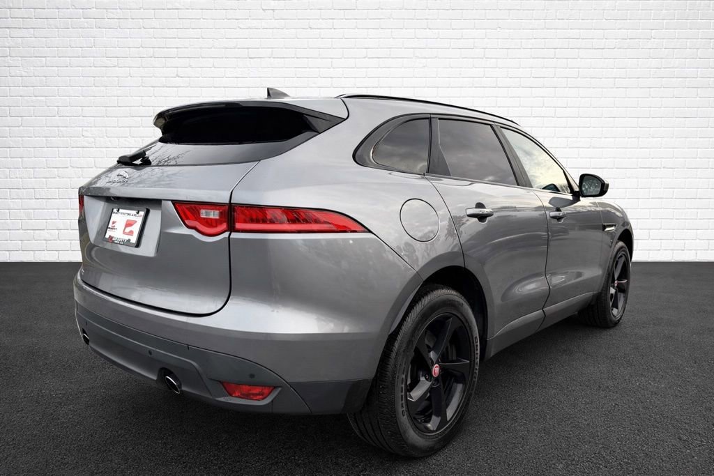 Used 2020 Jaguar F-PACE Premium image 4