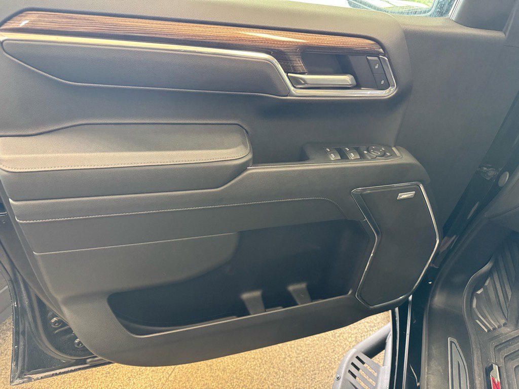 Used 2024 Chevrolet Silverado 1500 LT Trail Boss w/ LT Trail Boss Premium Package image 18