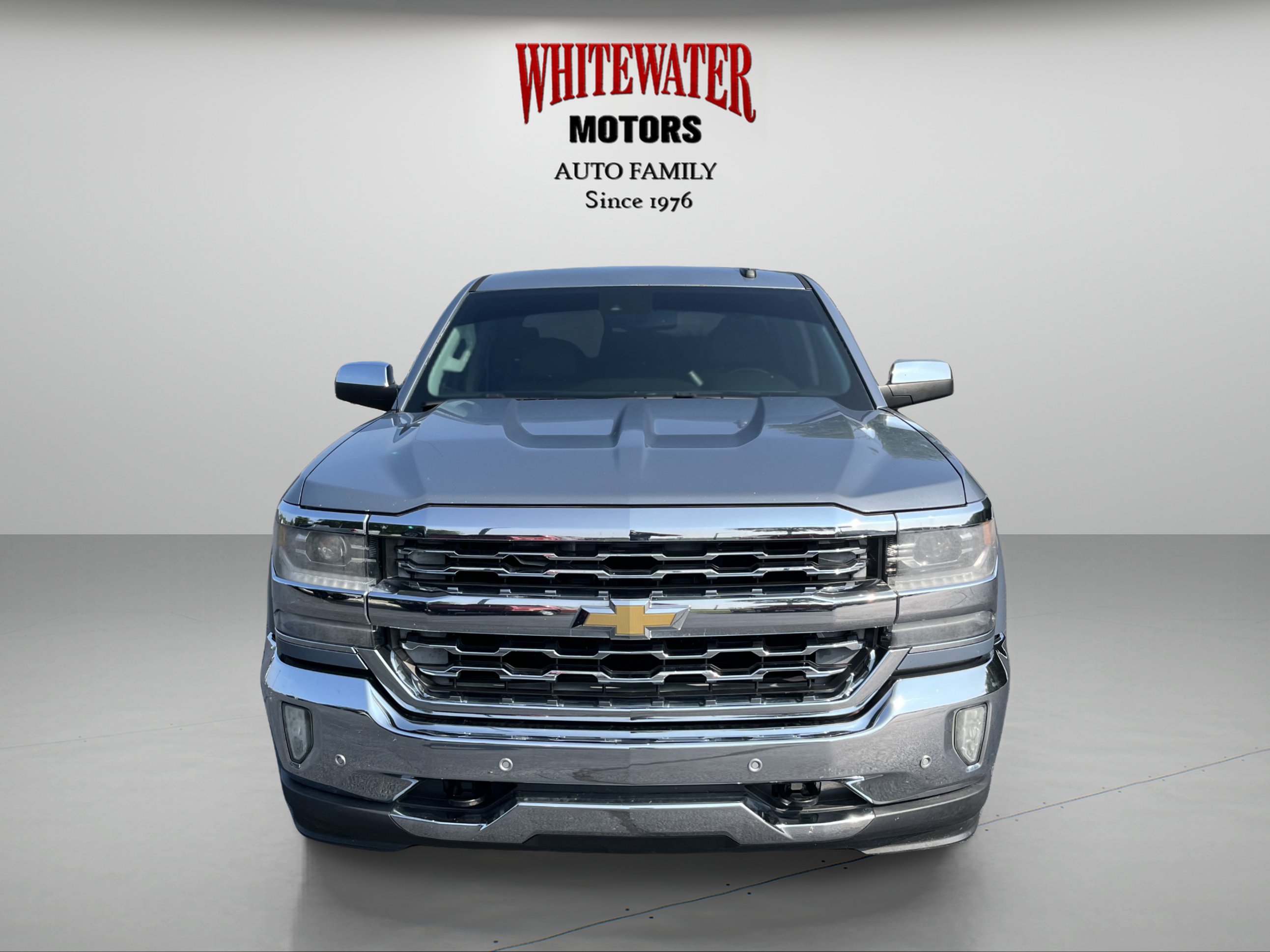 Used 2016 Chevrolet Silverado 1500 LTZ w/ LTZ Plus Package AWD/4WD image 8