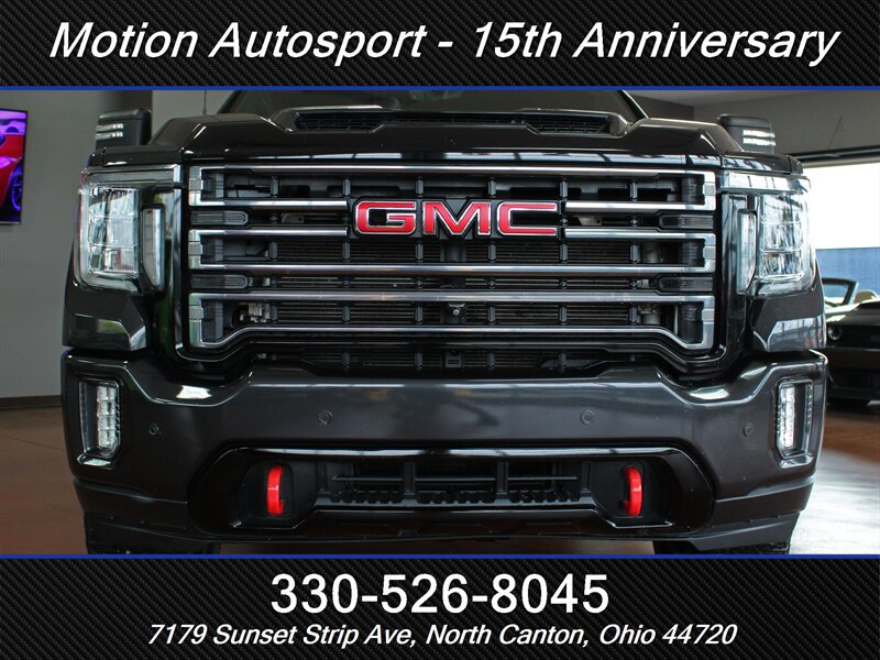 Used 2020 GMC Sierra 3500 AT4 w/ AT4 Premium Package AWD/4WD image 3