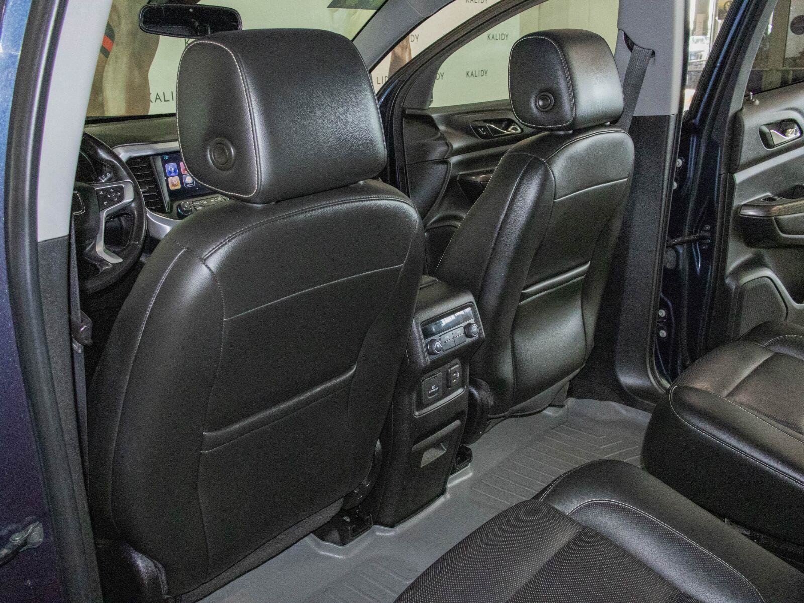 Used 2019 GMC Acadia SLT AWD/4WD image 10