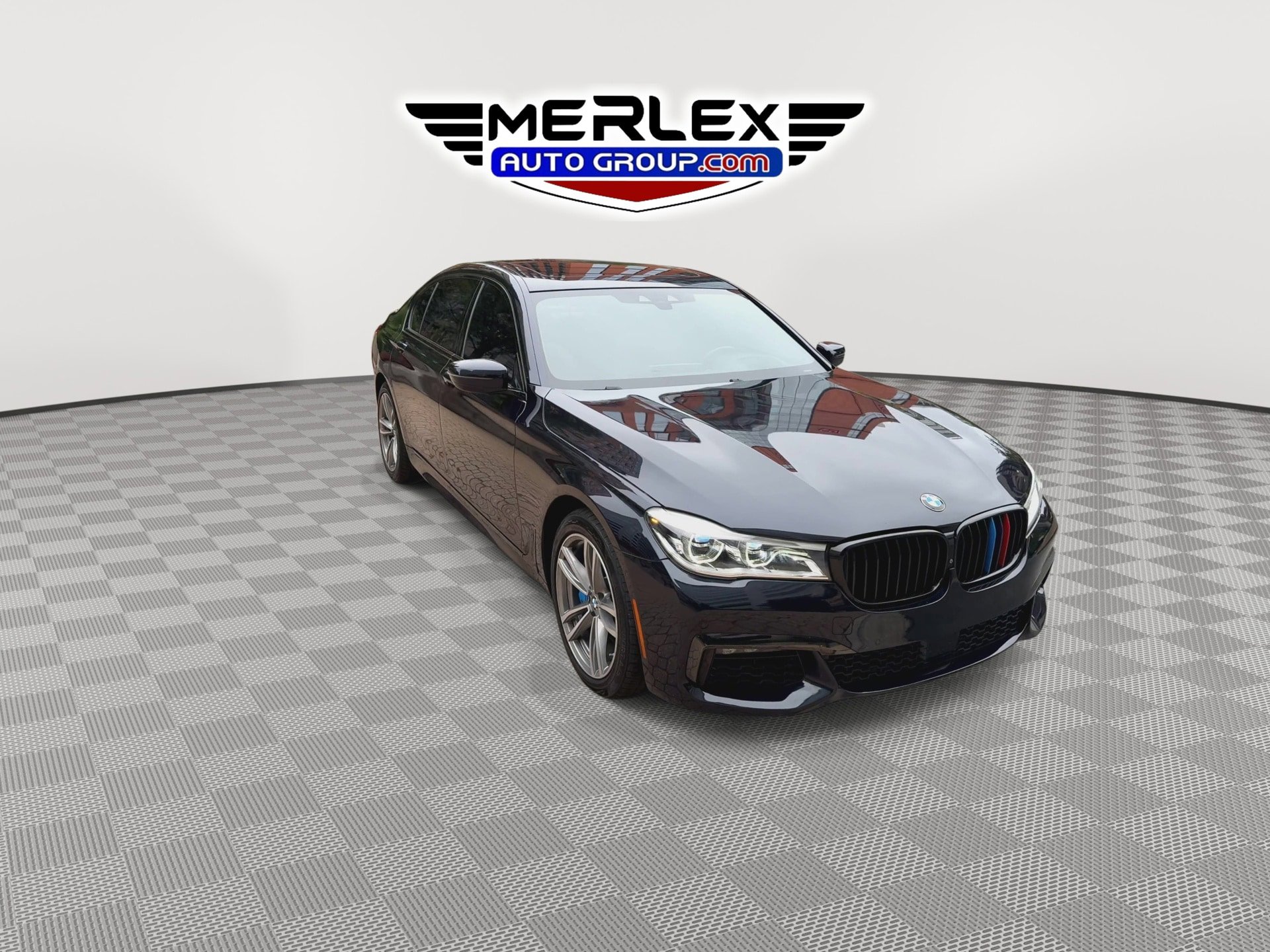 Used 2018 BMW 750i xDrive AWD/4WD image 2