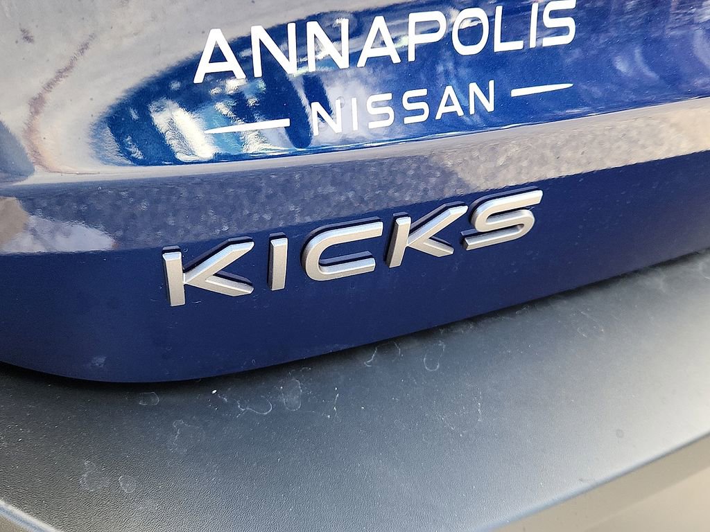 New 2026 Nissan Kicks SR w/ Cold Weather Package AWD/4WD image 11