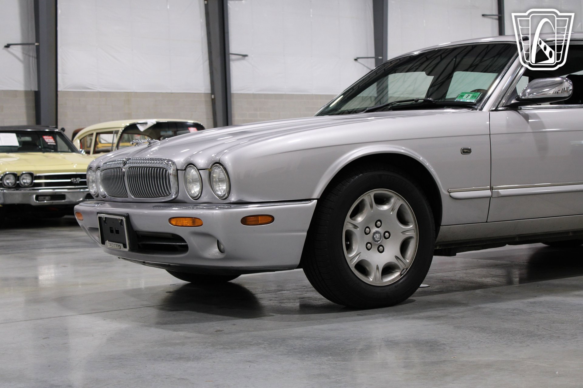 Used 2002 Jaguar XJ8 L RWD image 39