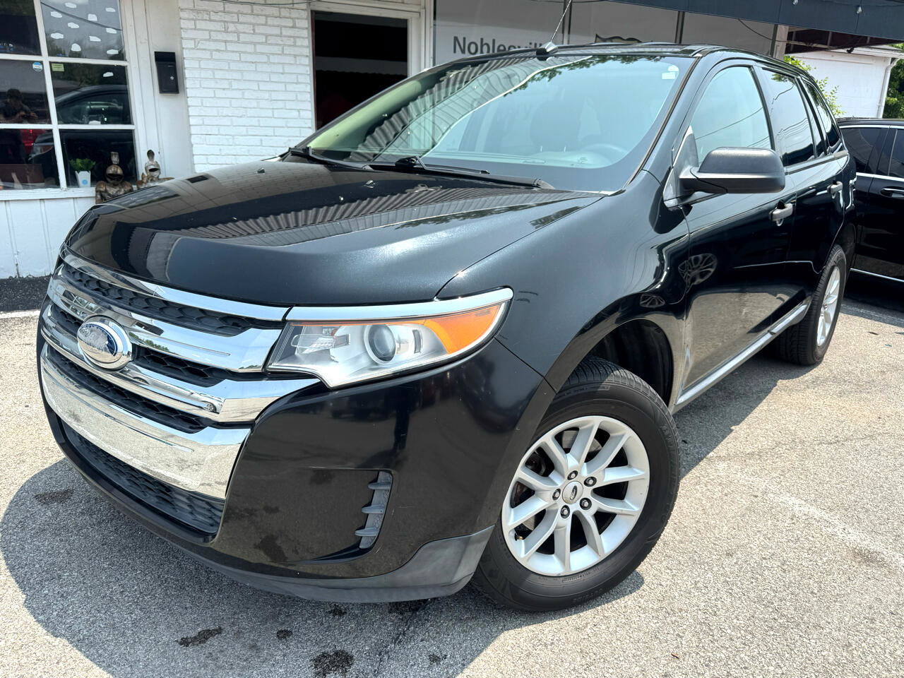 Used 2014 Ford Edge SE image 1