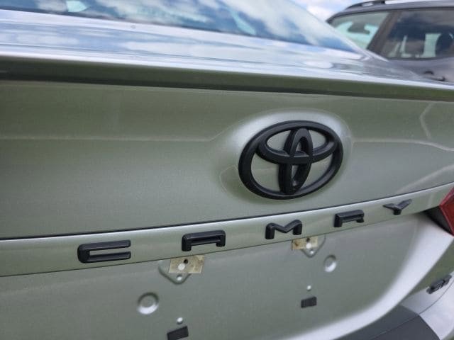 Used 2023 Toyota Camry SE FWD image 12