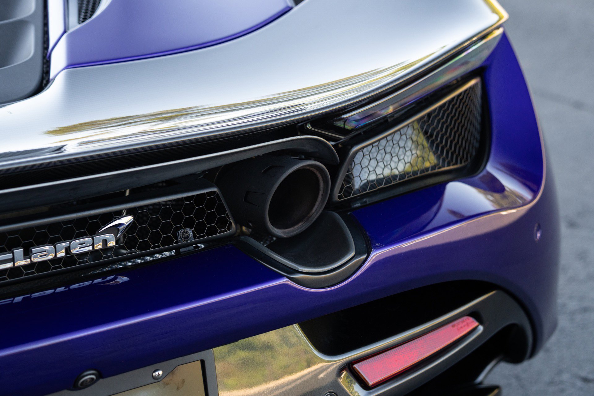 Used 2020 McLaren 720S image 18