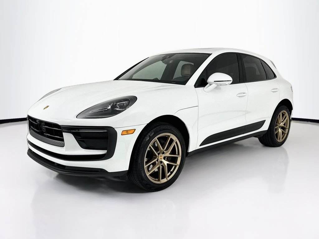 Certified 2025 Porsche Macan AWD/4WD video 1