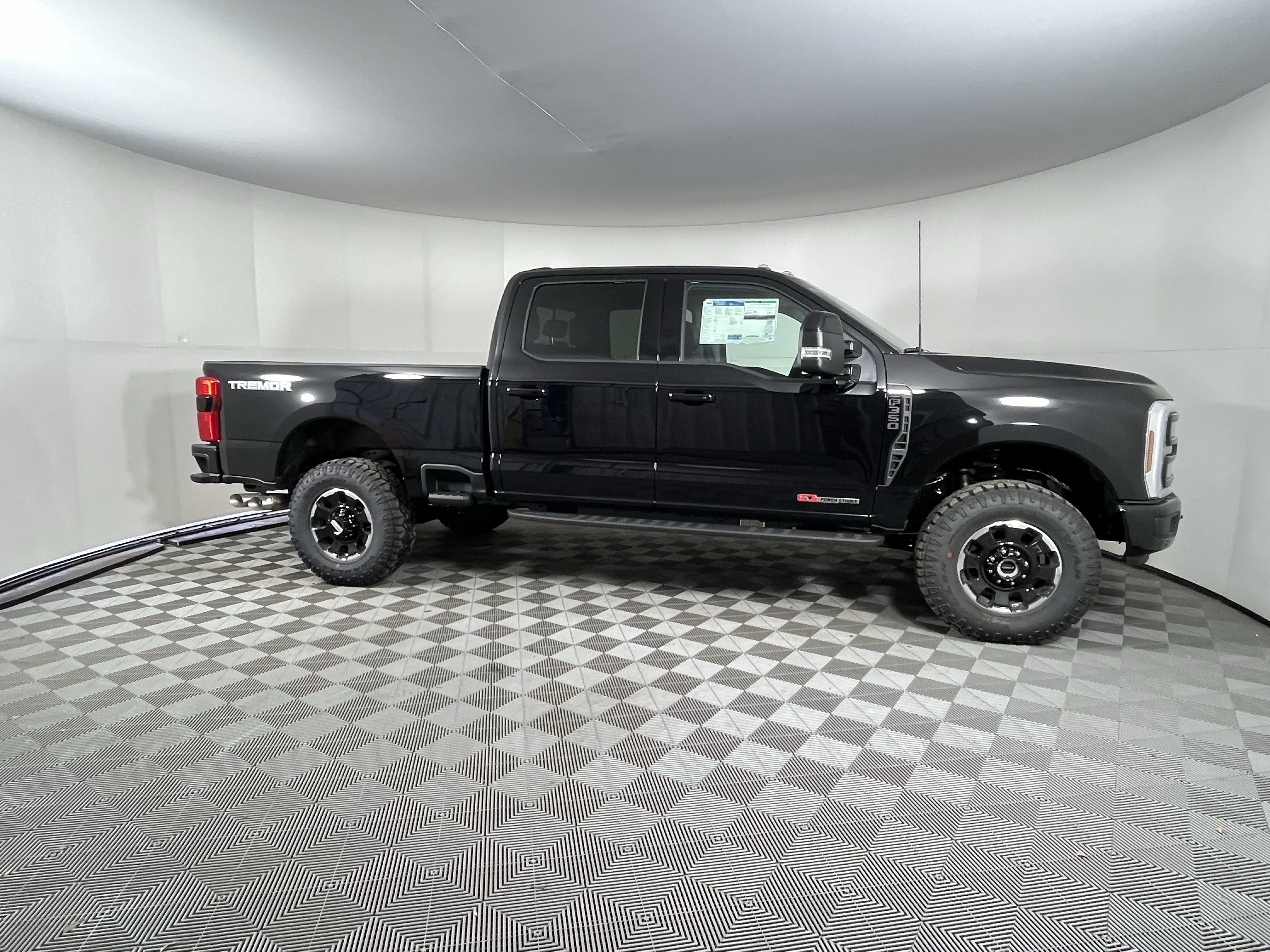 New 2026 Ford F350 Lariat w/ Tremor Off-Road Package AWD/4WD image 5