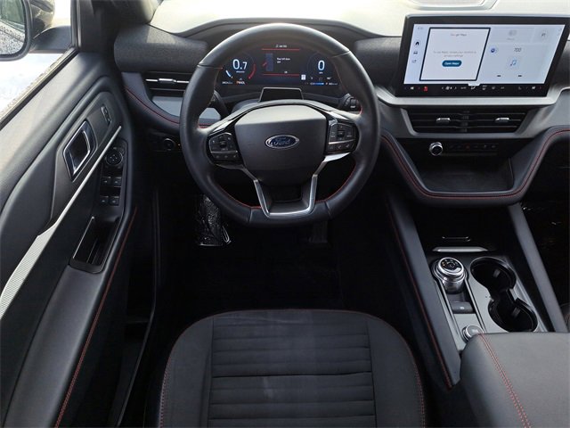 Used 2025 Ford Explorer ST-Line image 11