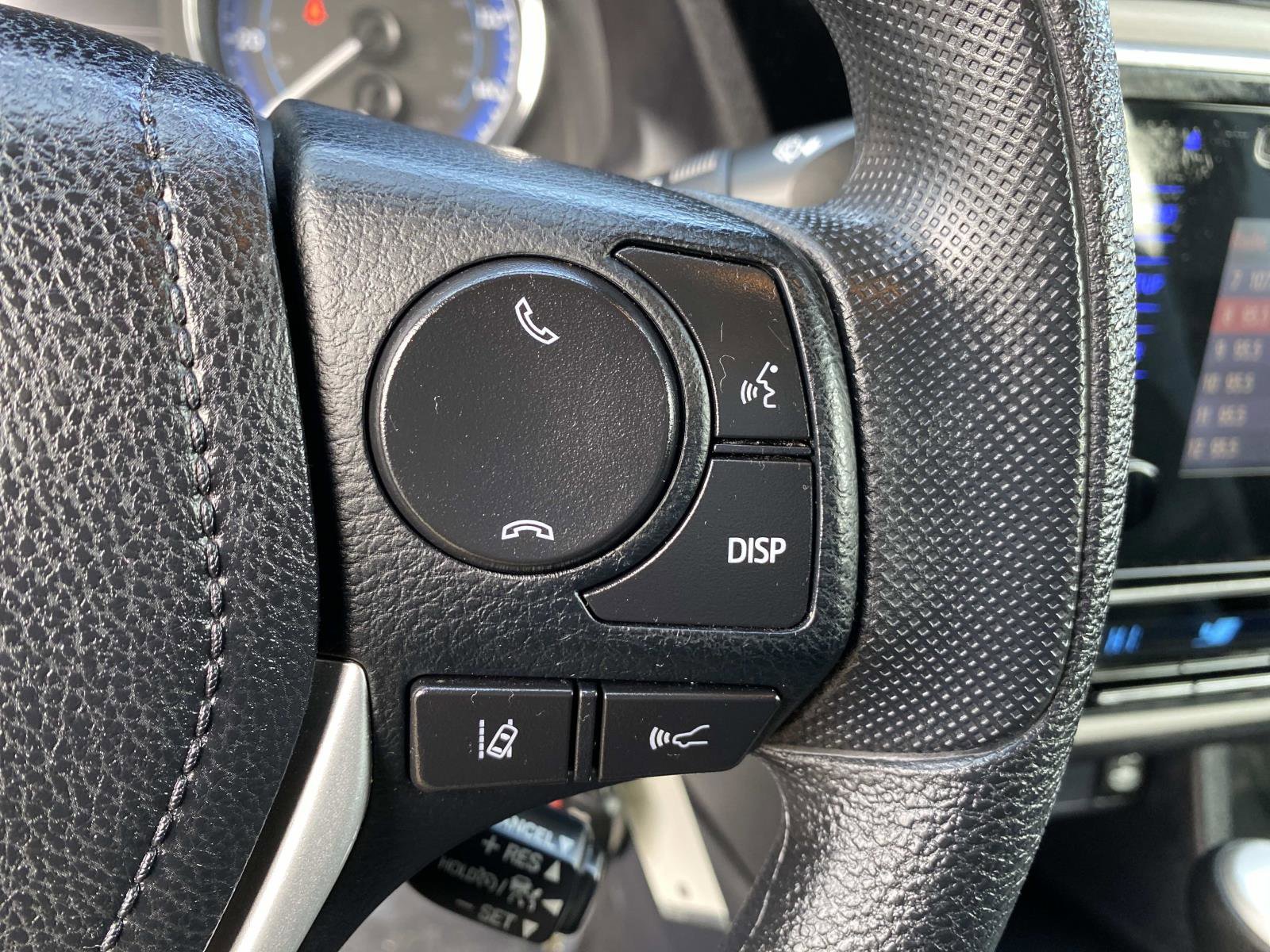 Used 2017 Toyota Corolla LE image 13