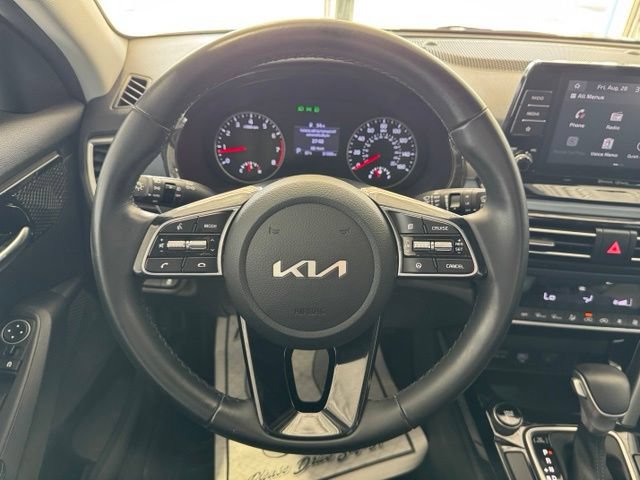 Used 2023 Kia Seltos S FWD image 18