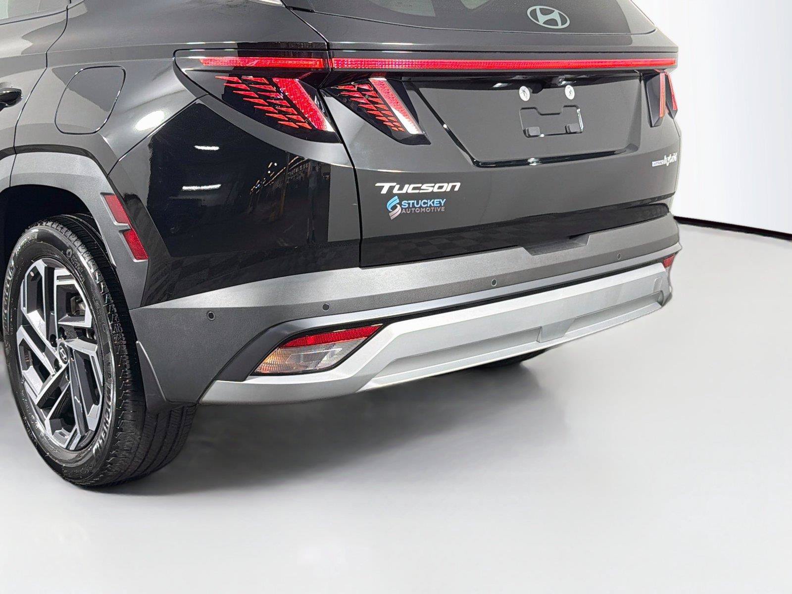 Used 2025 Hyundai Tucson Limited AWD/4WD image 39