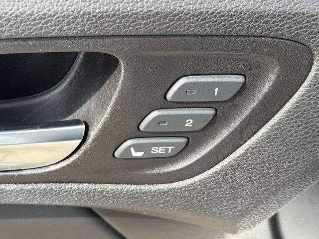 Used 2015 Acura TLX FWD image 19