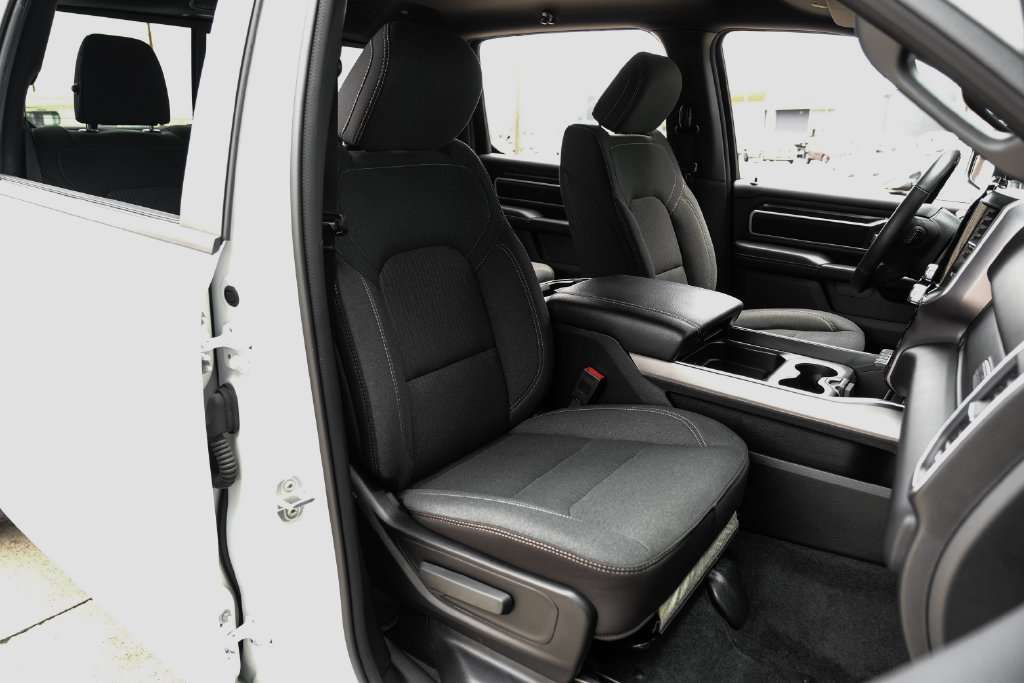 Used 2023 RAM 1500 Big Horn AWD/4WD image 47