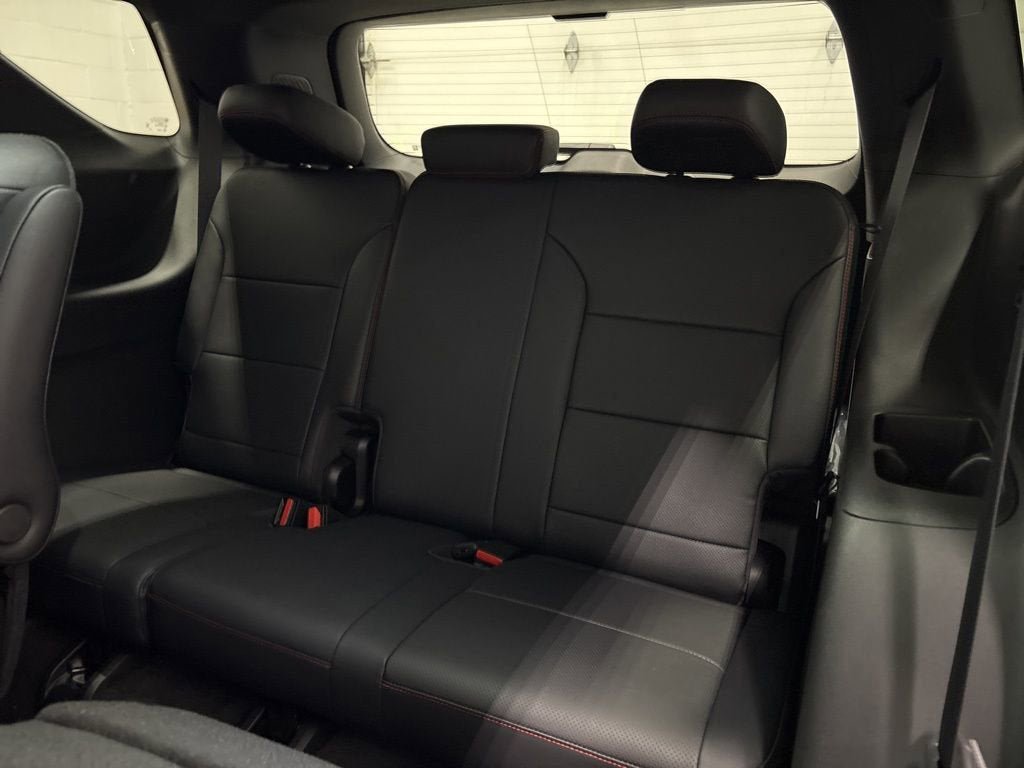 New 2026 Chevrolet Traverse RS w/ LPO, Floor Liner Package AWD/4WD image 33