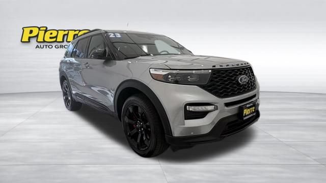 Used 2023 Ford Explorer ST AWD/4WD image 9