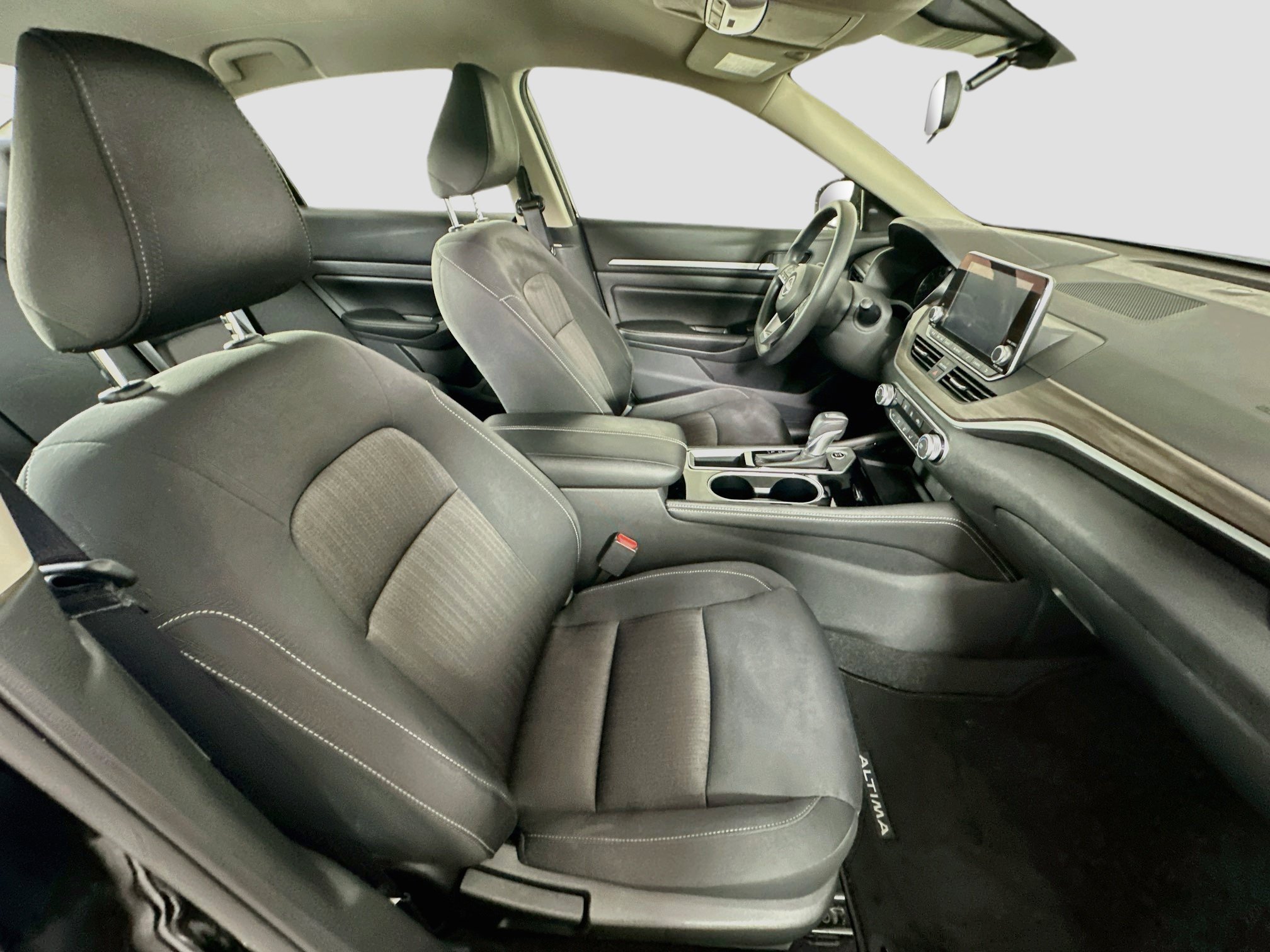 Used 2023 Nissan Altima 2.5 SV FWD image 29