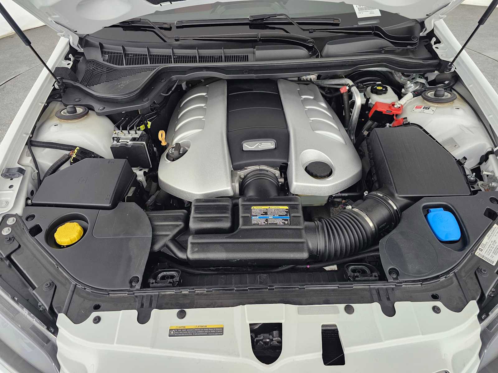 Used 2009 Pontiac G8 GXP image 28