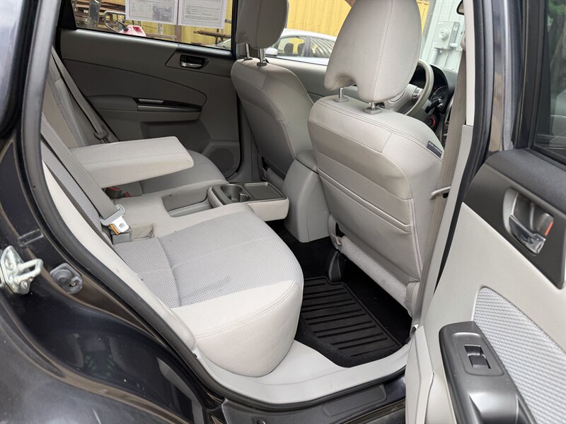 Used 2011 Subaru Forester 2.5X Premium AWD/4WD image 13
