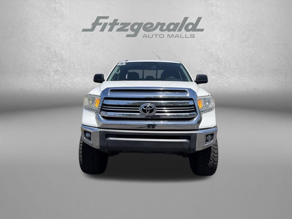 Used 2016 Toyota Tundra SR5 w/ SR5 Upgrade Package image 3