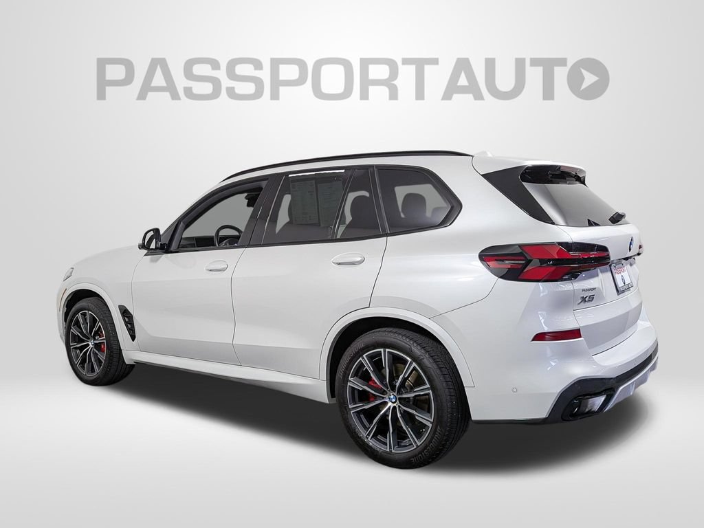 Certified 2024 BMW X5 xDrive40i w/ M Sport Package AWD/4WD image 3