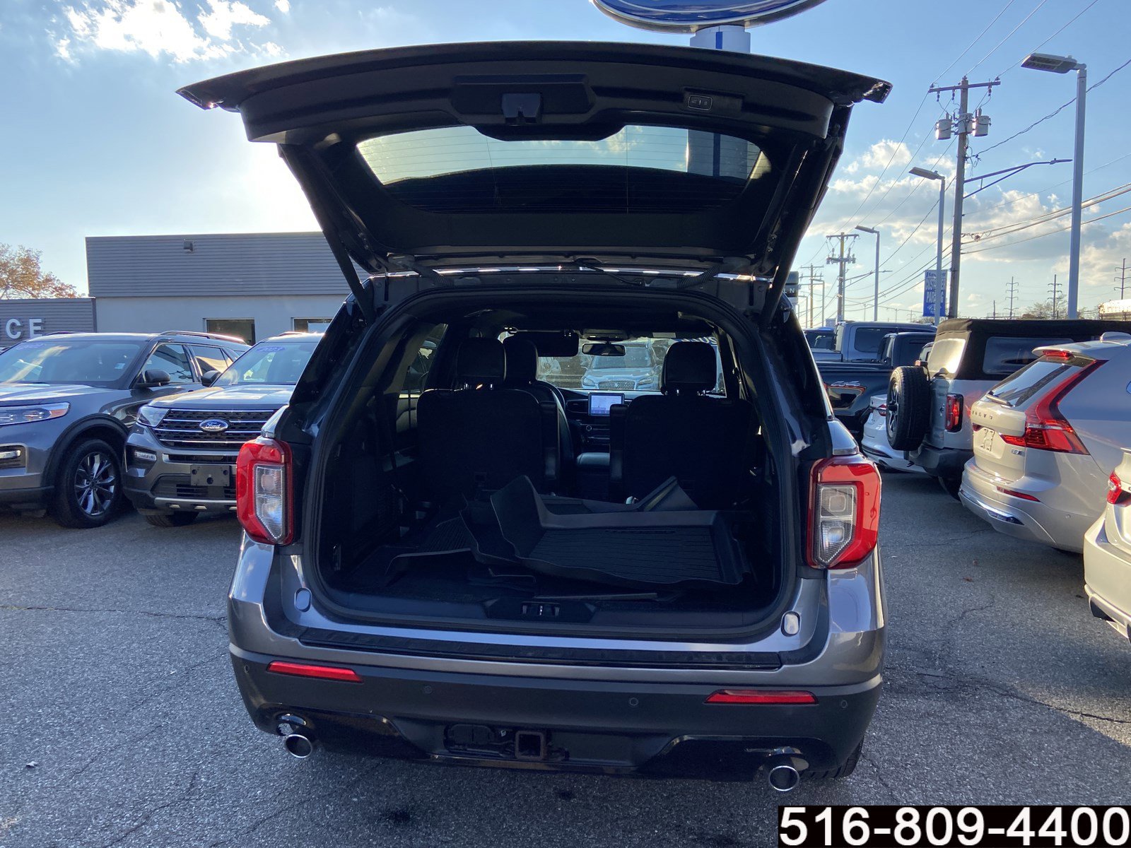 Used 2022 Ford Explorer ST-Line w/ Class IV Trailer Tow Package image 31