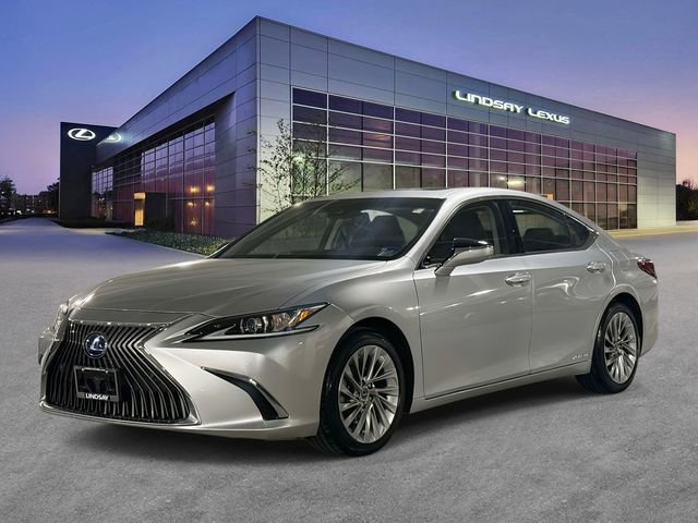 Certified 2021 Lexus ES 300h w/ Accessory Package