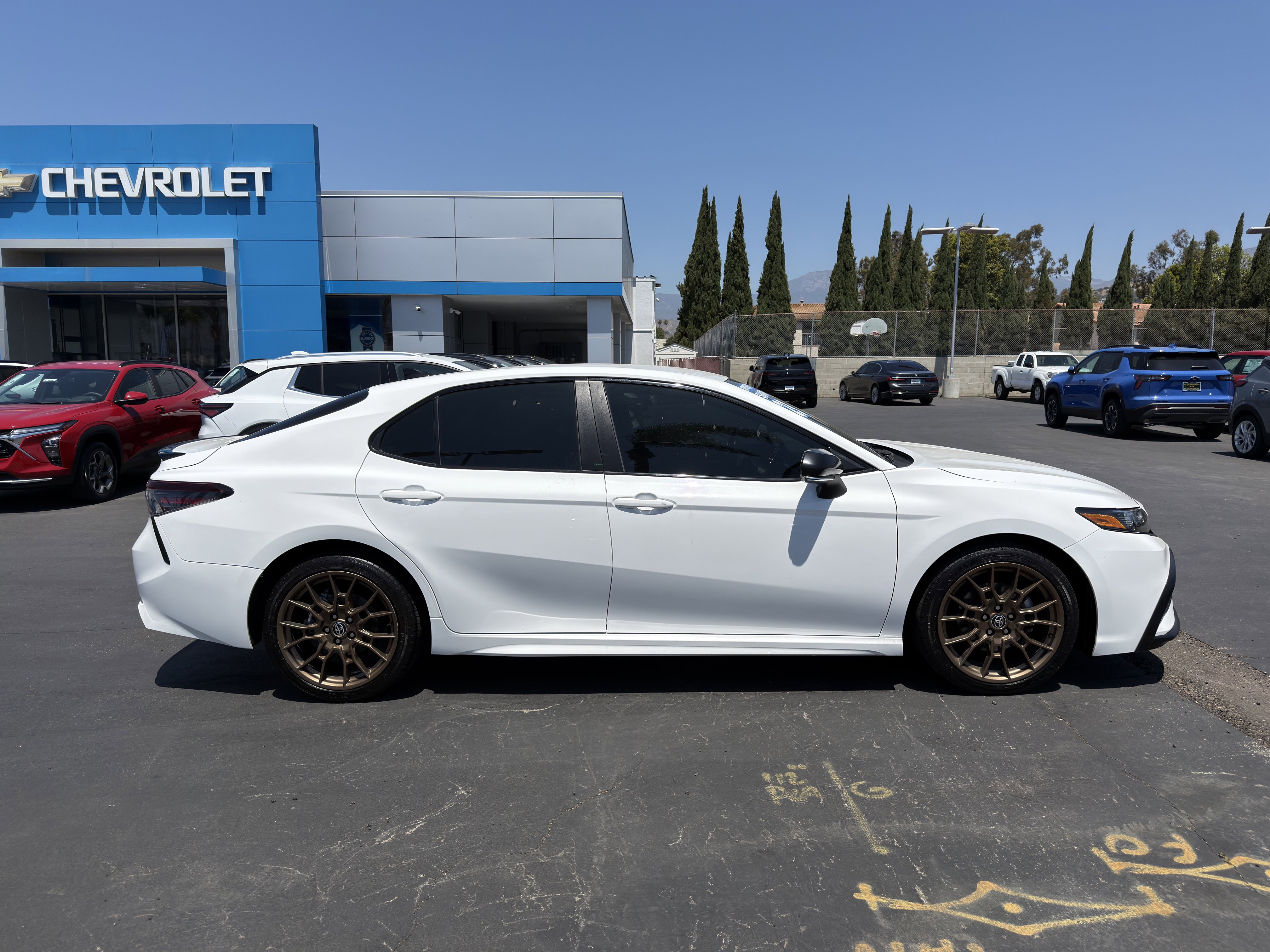 Used 2023 Toyota Camry SE w/ Convenience Package AWD/4WD image 9