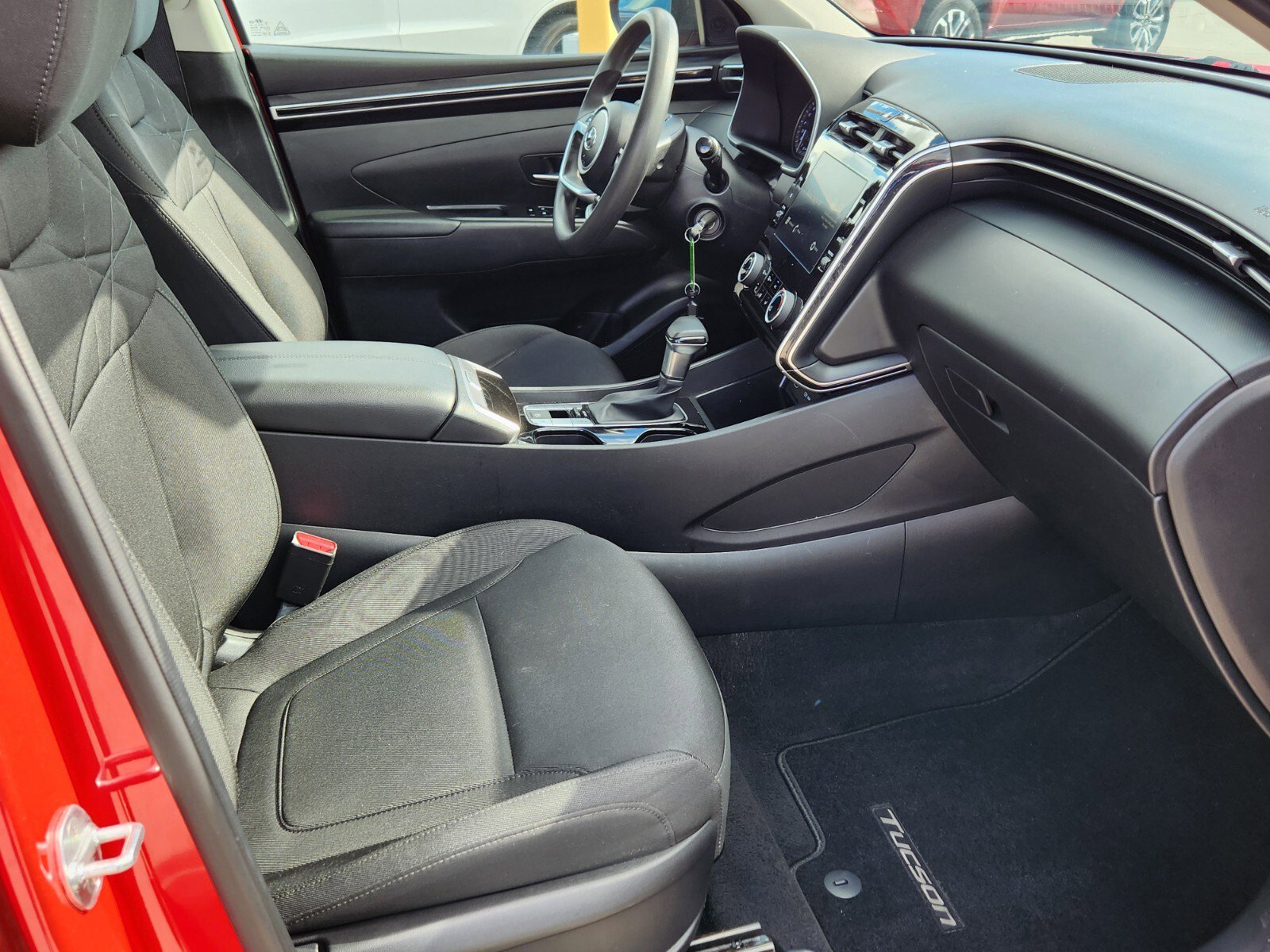 Used 2023 Hyundai Tucson SE image 11