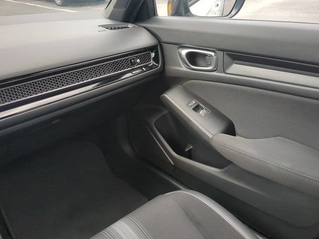 Used 2025 Honda Civic Sport image 17