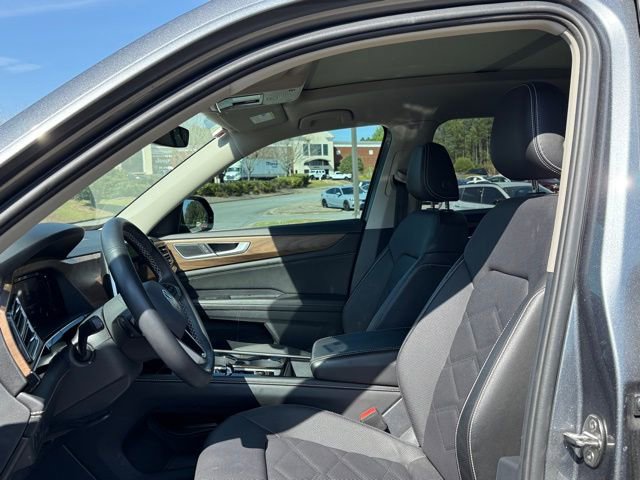 Used 2024 Volkswagen Atlas SE FWD image 13
