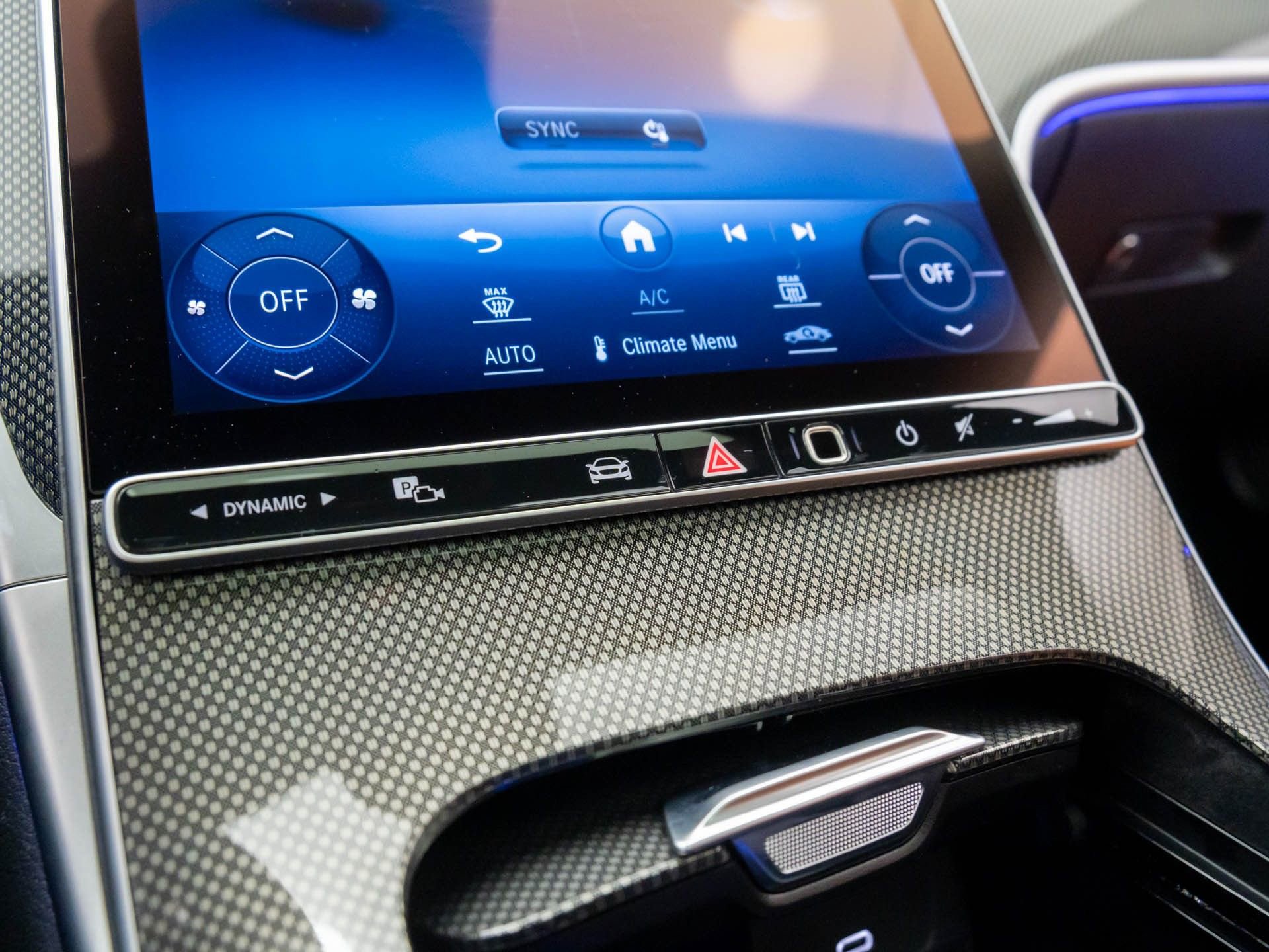 Certified 2023 Mercedes-Benz C 300 4MATIC Sedan image 29