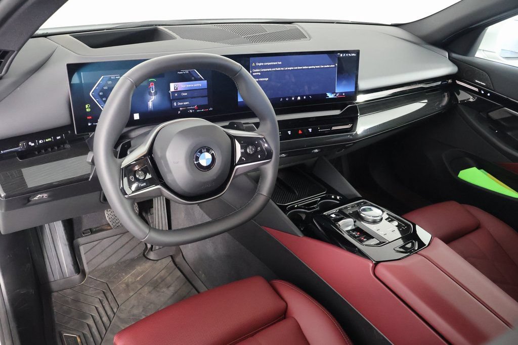 Used 2025 BMW 530i w/ Premium Package RWD image 6