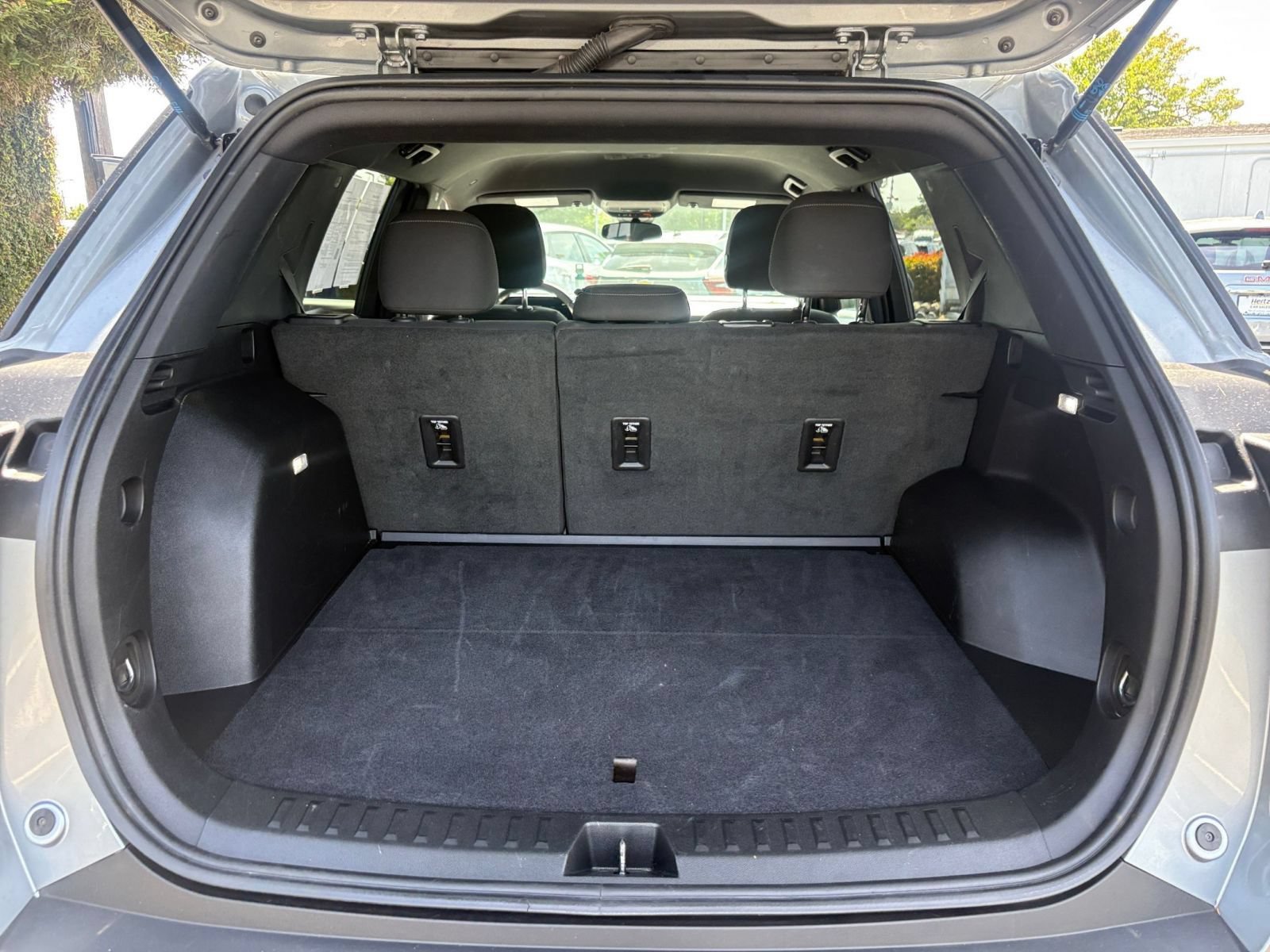 Used 2025 Chevrolet Equinox LT AWD/4WD image 31