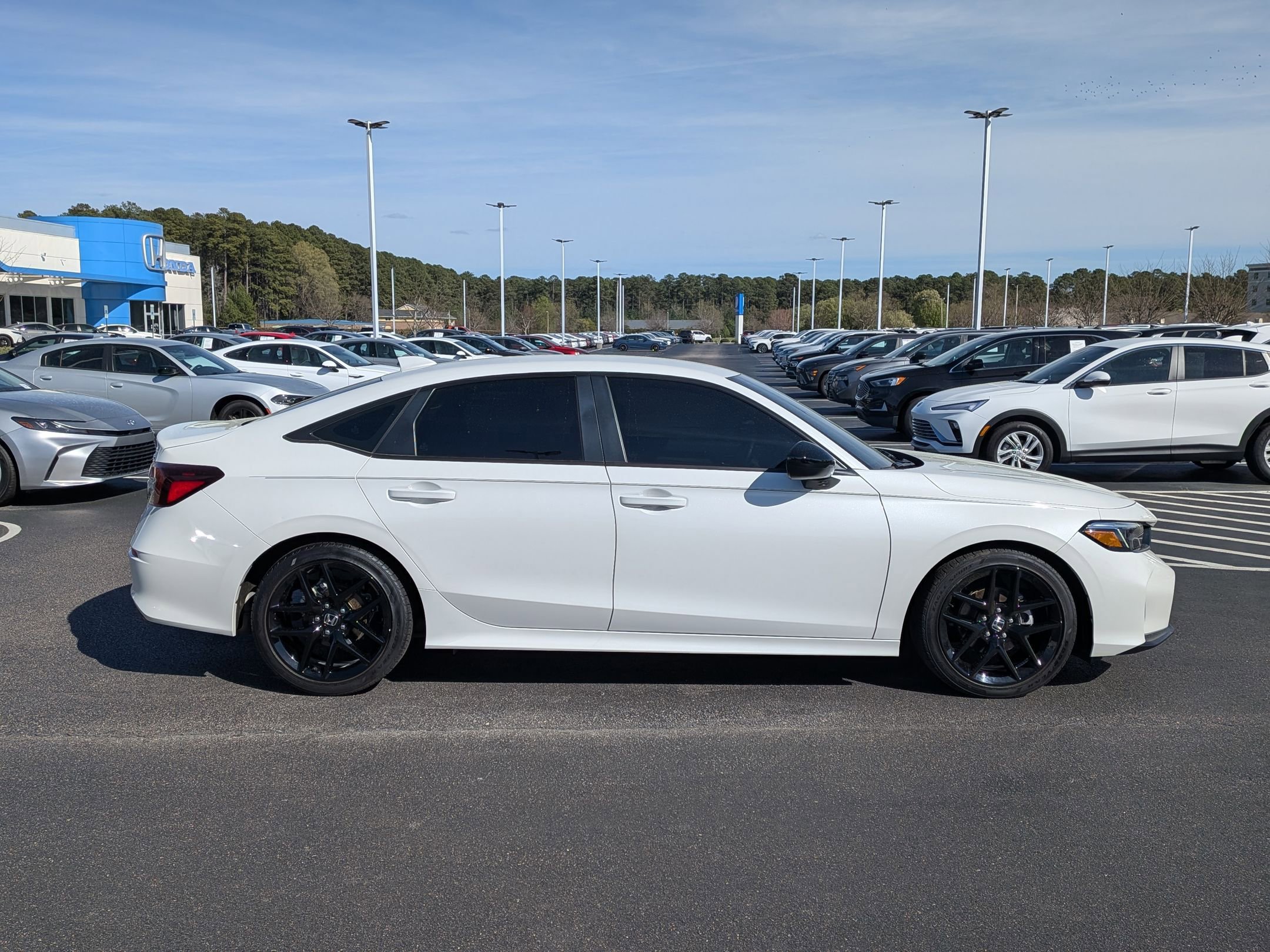 Used 2025 Honda Civic Sport image 2