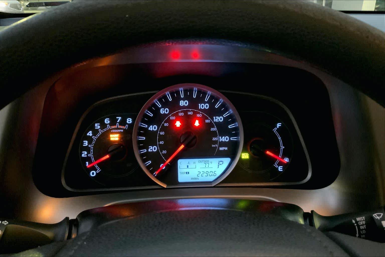 Used 2015 Toyota RAV4 XLE AWD/4WD image 22