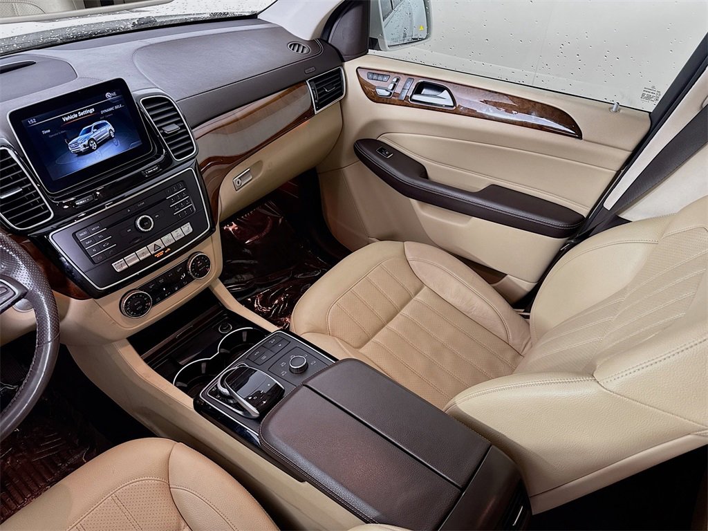 Used 2018 Mercedes-Benz GLS 450 4MATIC image 25