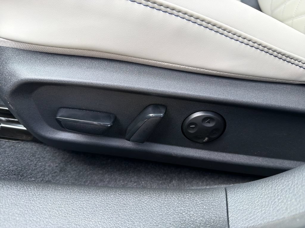 New 2026 Nissan Sentra SL w/ Floor Mat Package FWD image 20