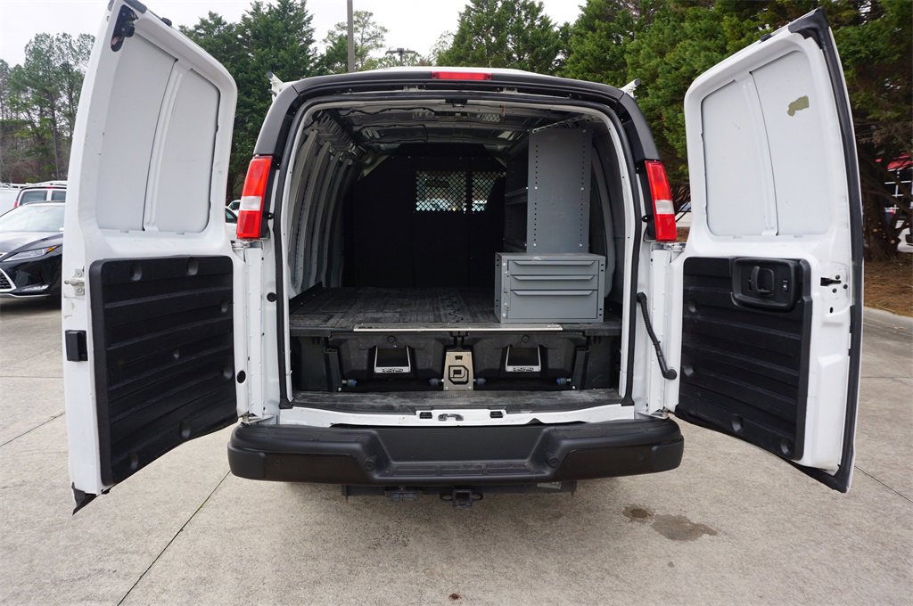 Used 2022 Chevrolet Express 2500 w/ Driver Convenience Package image 11