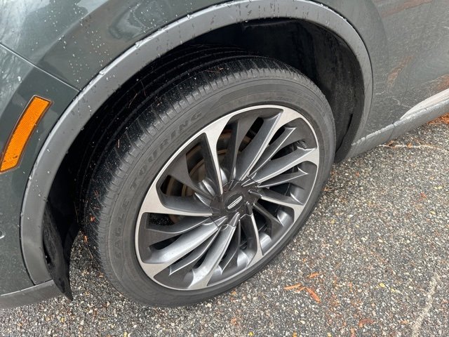 Used 2023 Lincoln Aviator Reserve w/ Equipment Group 201A image 9