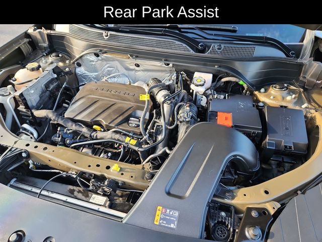 Used 2024 Chevrolet Trax LT w/ Driver Confidence Package FWD image 17