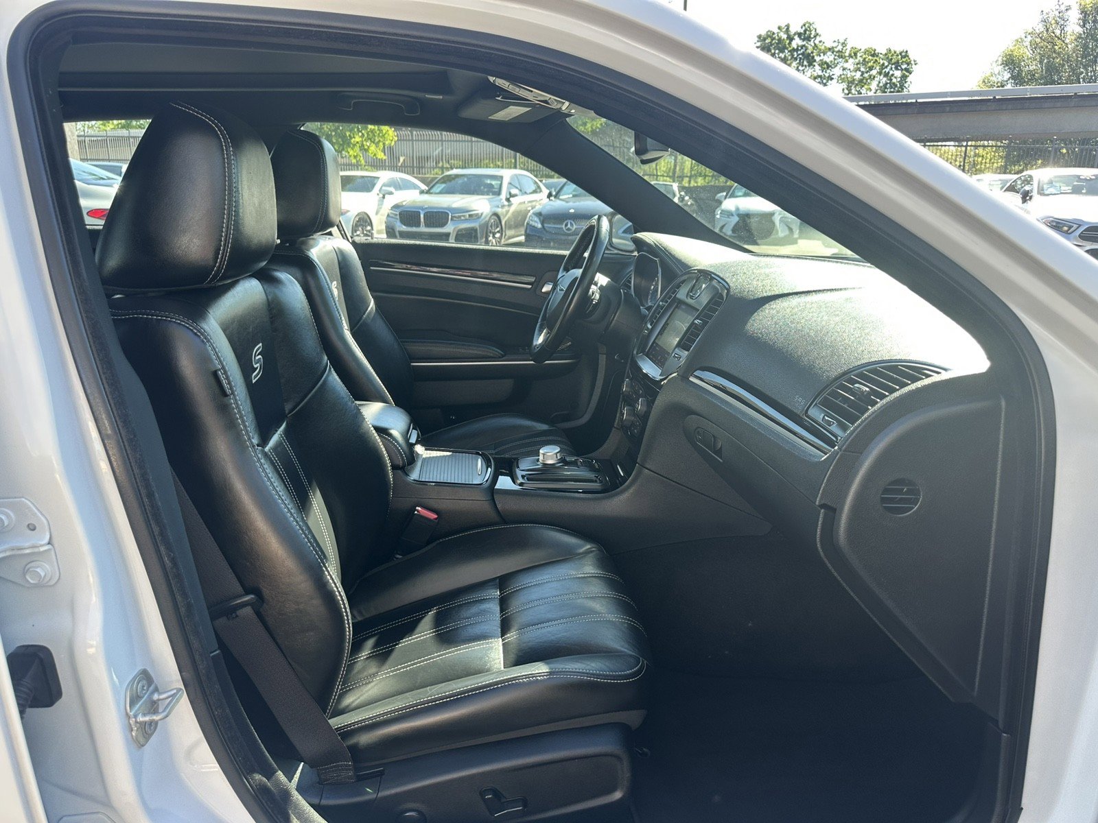Used 2022 Chrysler 300 S image 20