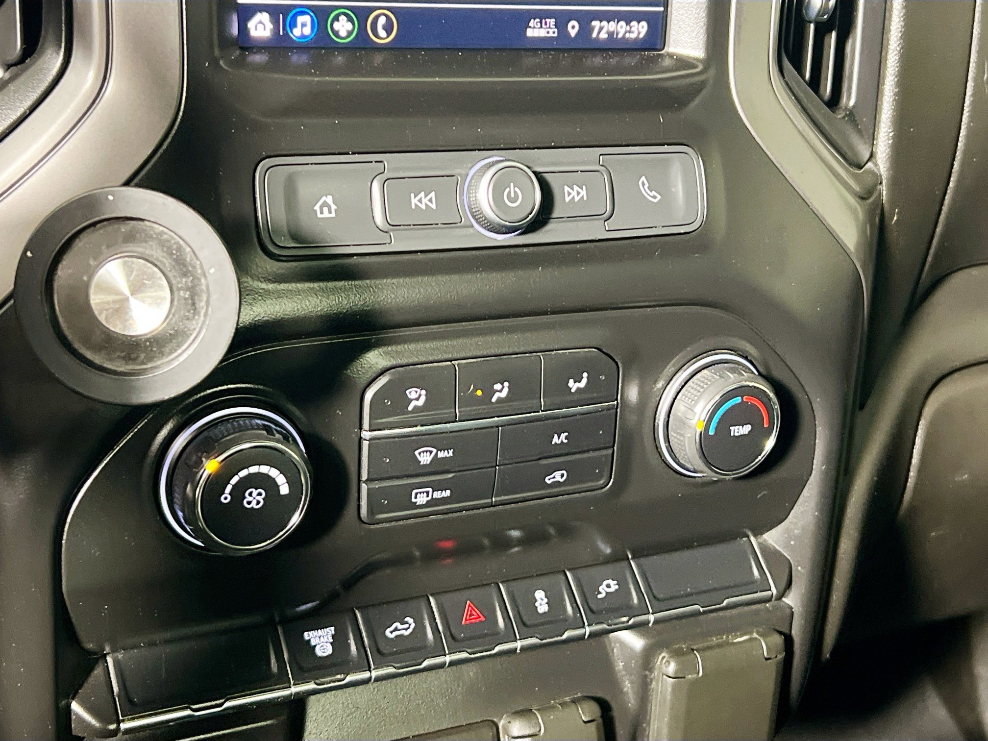 Used 2021 Chevrolet Silverado 2500 Custom w/ Custom Value Package image 26